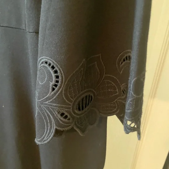 Chico's Black 3/4 Flared Sleeve Mini Dress size 24 - Picture 3 of 6